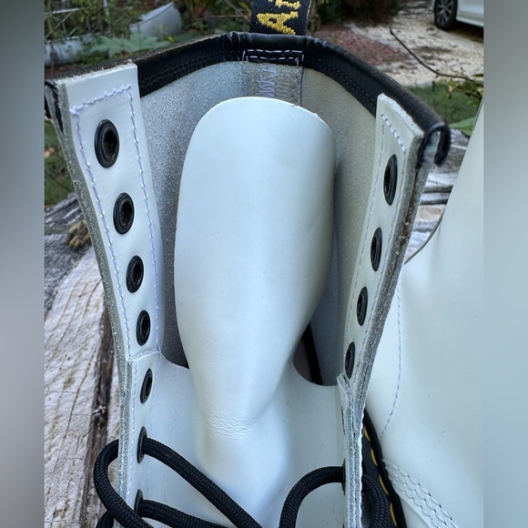 Dr. Martens 1460 White Leather 8 Eye Combat Boots Women’s 5 EU36 NO INSOLES Punk - Picture 11 of 13